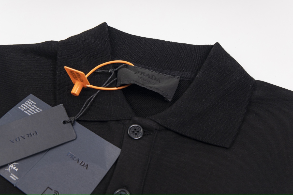 【PRADA 公式旗艦店】プラダ  開襟衛衣  スウェットご好評に付き再入荷    241113