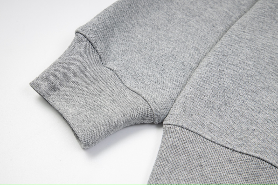 【DIOR  公式旗艦店】ディオール  丸首の衛衣 ご好評に付き再入荷 240817