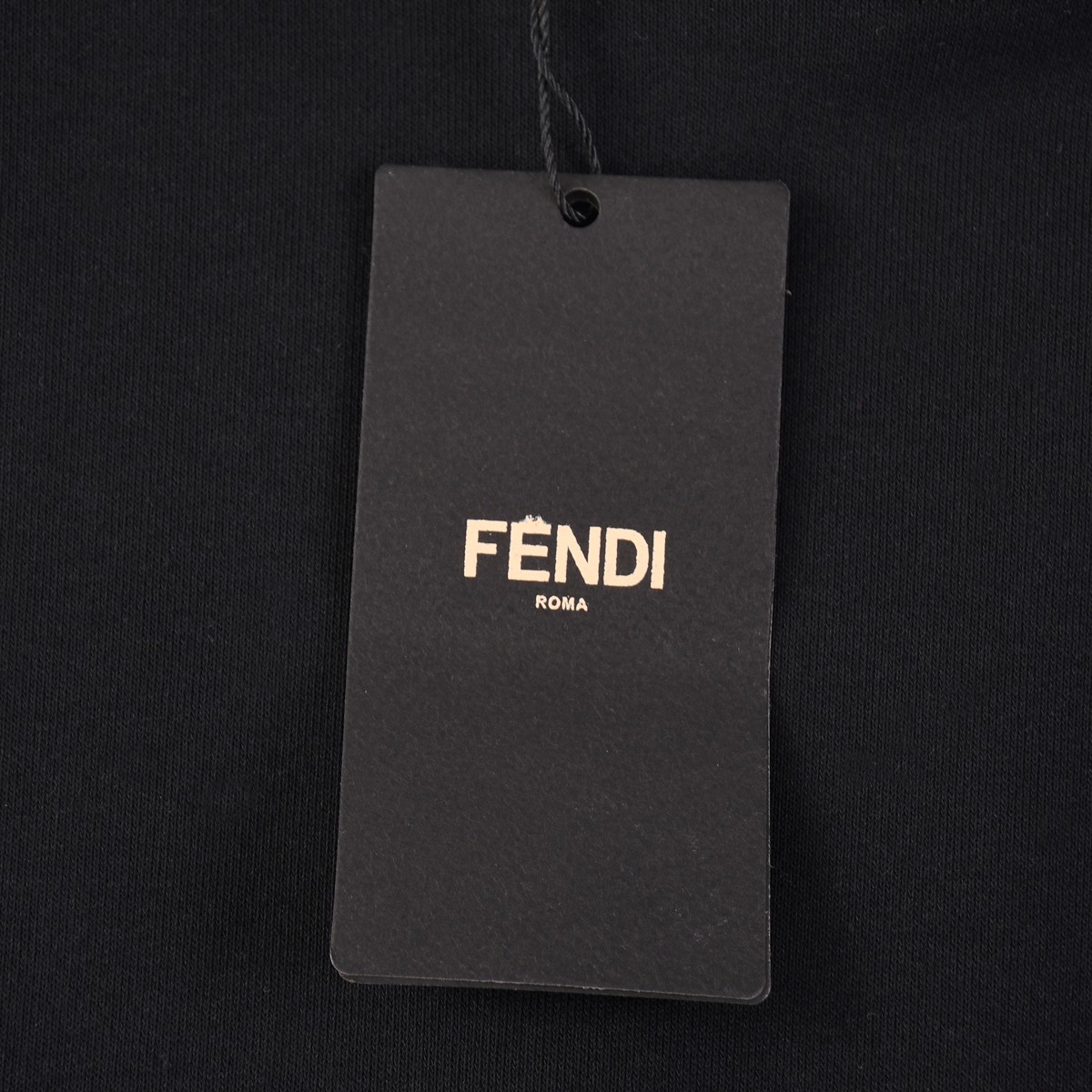【FENDI 公式旗艦店】 フェンディ  丸首の衛衣   スウェットご好評に付き再入荷   241114
