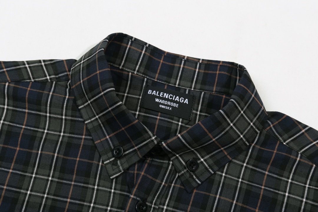 【BALENCIAGA 公式旗艦店】バレンシアガ  シャツ ご好評に付き再入荷 240802