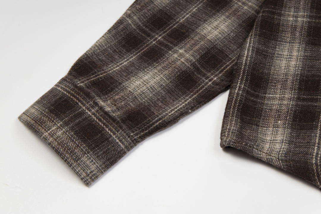 【BALENCIAGA 公式旗艦店】バレンシアガ  シャツ ご好評に付き再入荷241119