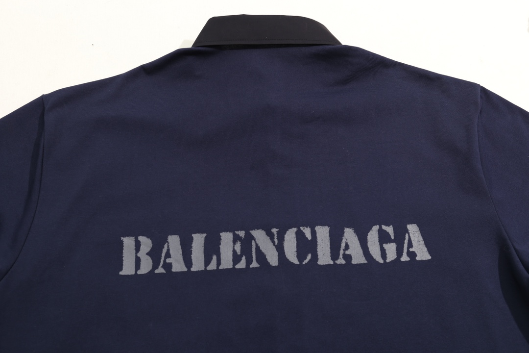 【BALENCIAGA 公式旗艦店】バレンシアガ   シャツ ご好評に付き再入荷  241119