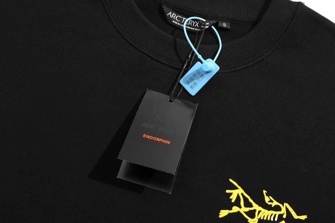 【ARCTERYX 公式旗艦店】アークテリクス  丸首の衛衣  スウェット ご好評に付き再入荷！241121