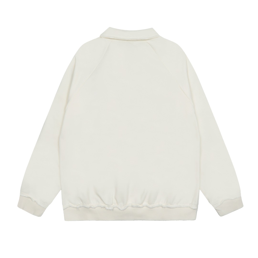 【Miumiu 公式旗艦店】ミュウミュウ  丸首の衛衣 スウェット ご好評に付き再入荷！241122