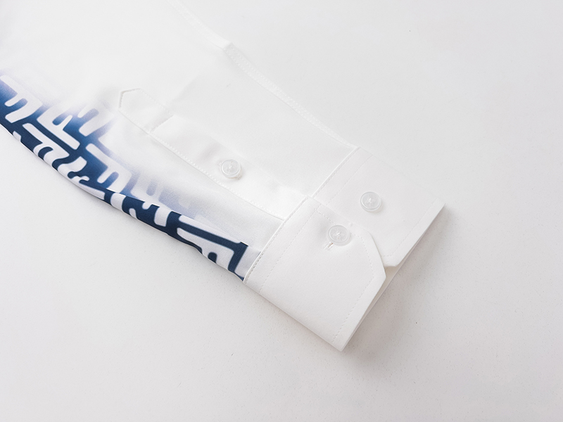 【FENDI  公式旗艦店】フェンディ ジャケット着 好評に付き再入荷！