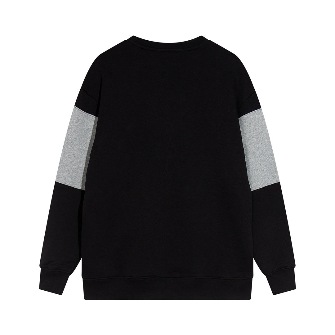 【GUCCI  公式旗艦店】グッチ  丸首の衛衣 スウェットご好評に付き再入荷！