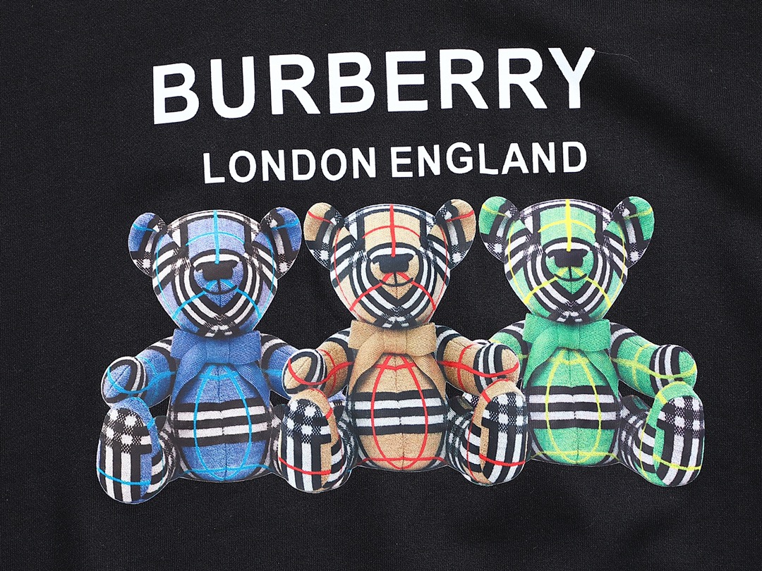 【BURBERRY 公式旗艦店】バーバリー  丸首の衛衣 スウェット ご好評に付き再入荷！