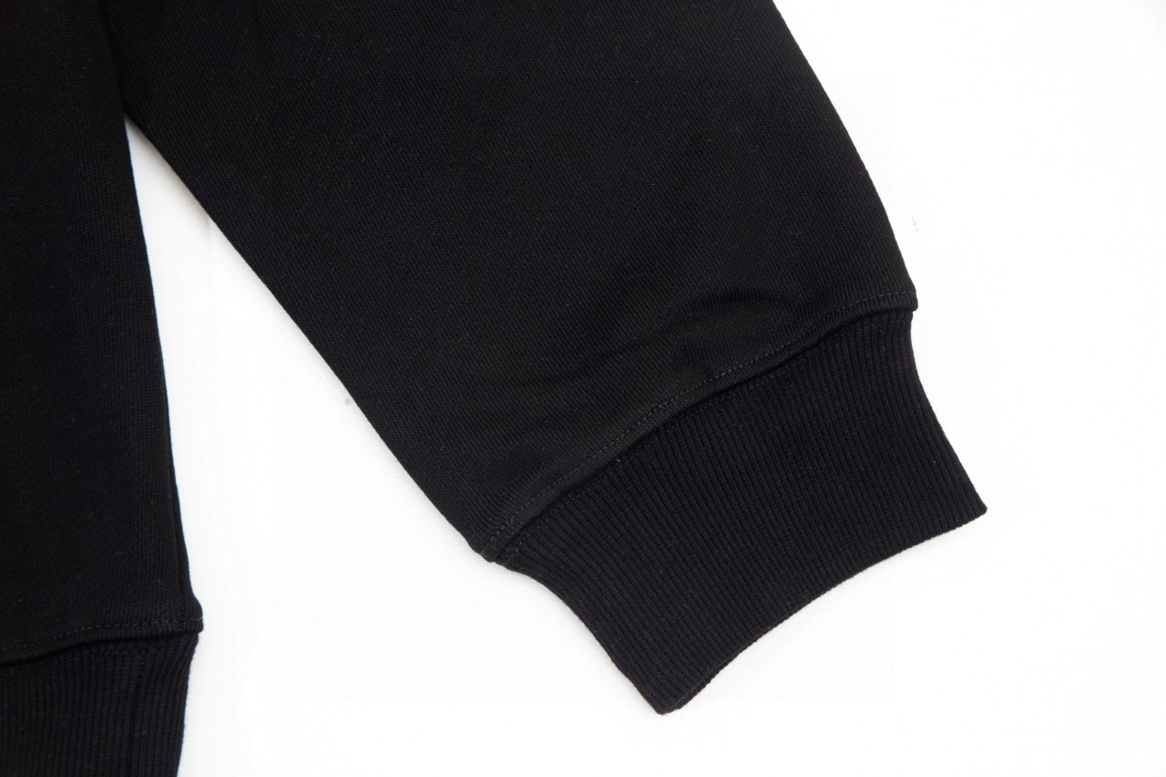 【BALENCIAGA 公式旗艦店】バレンシアガ 丸首の衛衣 スウェット ご好評に付き再入荷！