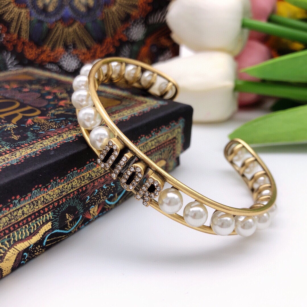 【DIOR】ブレスレット、ファッションシンプルなスタイル