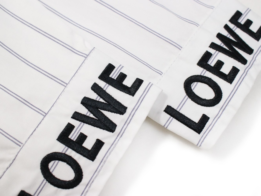 【CHROME HEARTS 公式旗艦店】 クロムハーツ シャツ    ご好評に付き再入荷！