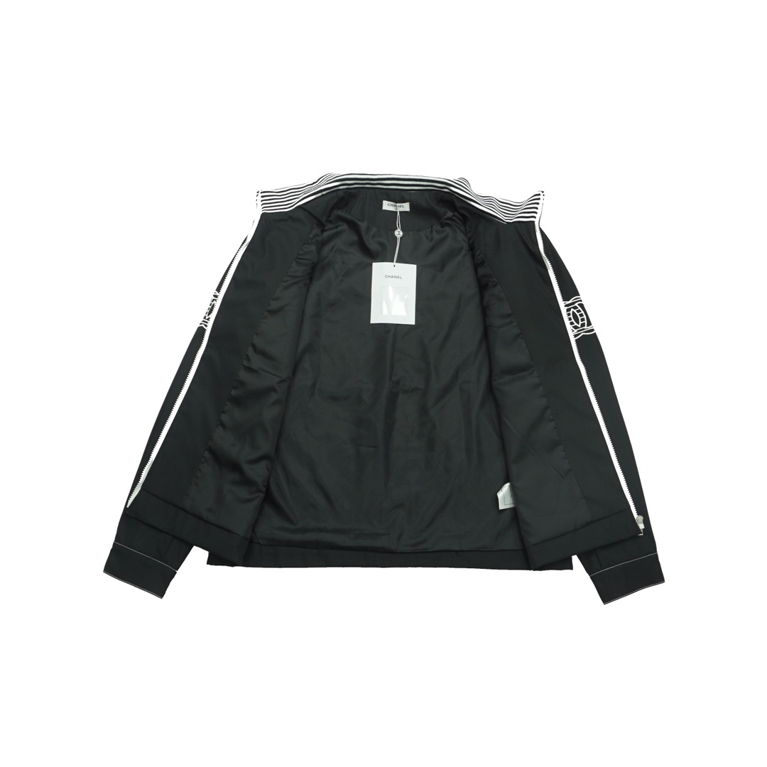 【CHANEL  公式旗艦店】シャネル  ジャケット着好評に付き再入荷！