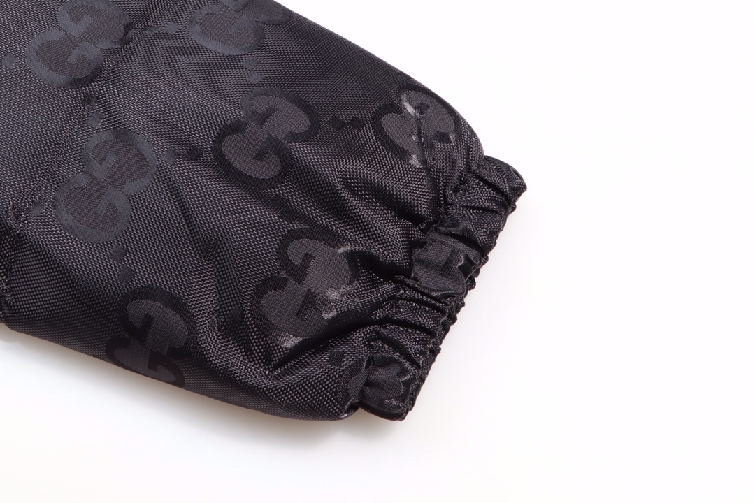 【GUCCI  公式旗艦店】グッチ  ダウンジャケット好評に付き再入荷！