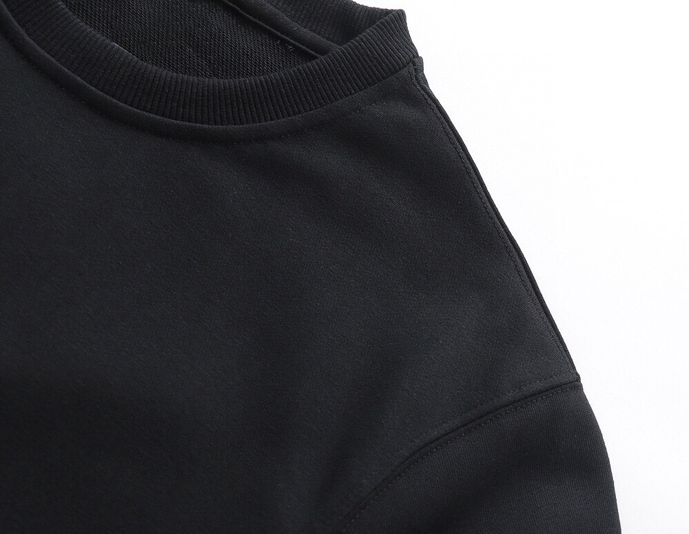 【GIVENCHY 公式旗艦店】ジバンシー  丸首の衛衣 ご好評に付き再入荷！