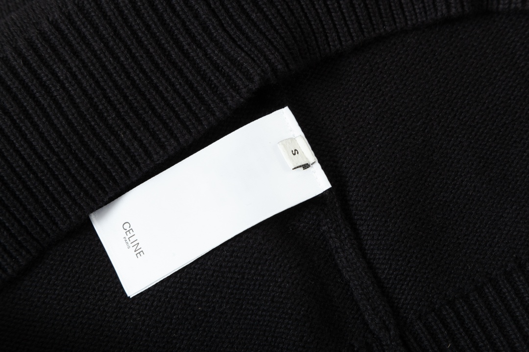 【CELINE  公式旗艦店】セリーヌ  セーター好評に付き再入荷！