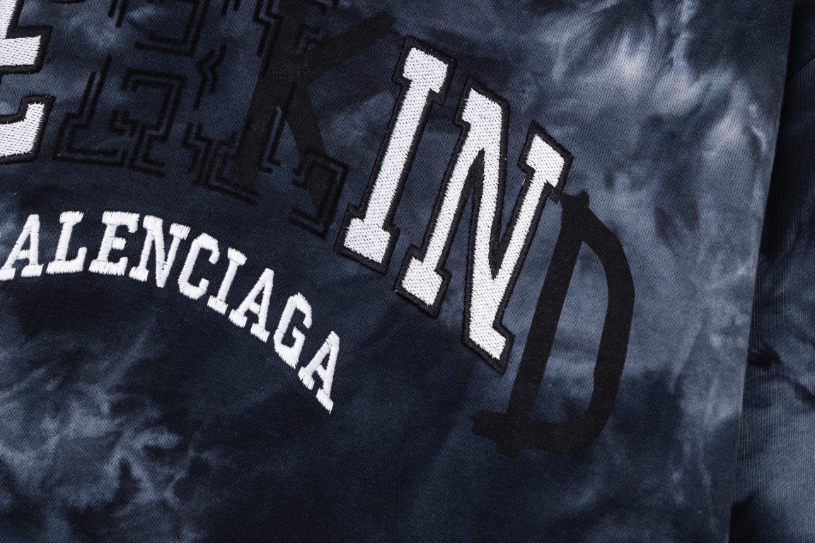 【BALENCIAGA 公式旗艦店】バレンシアガ パーカー スウェット ご好評に付き再入荷！