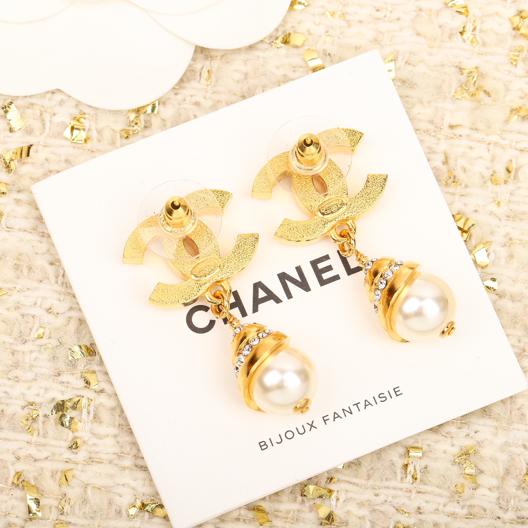 【CHANEL 】 シャネル   ファッションスタイルのイヤリング