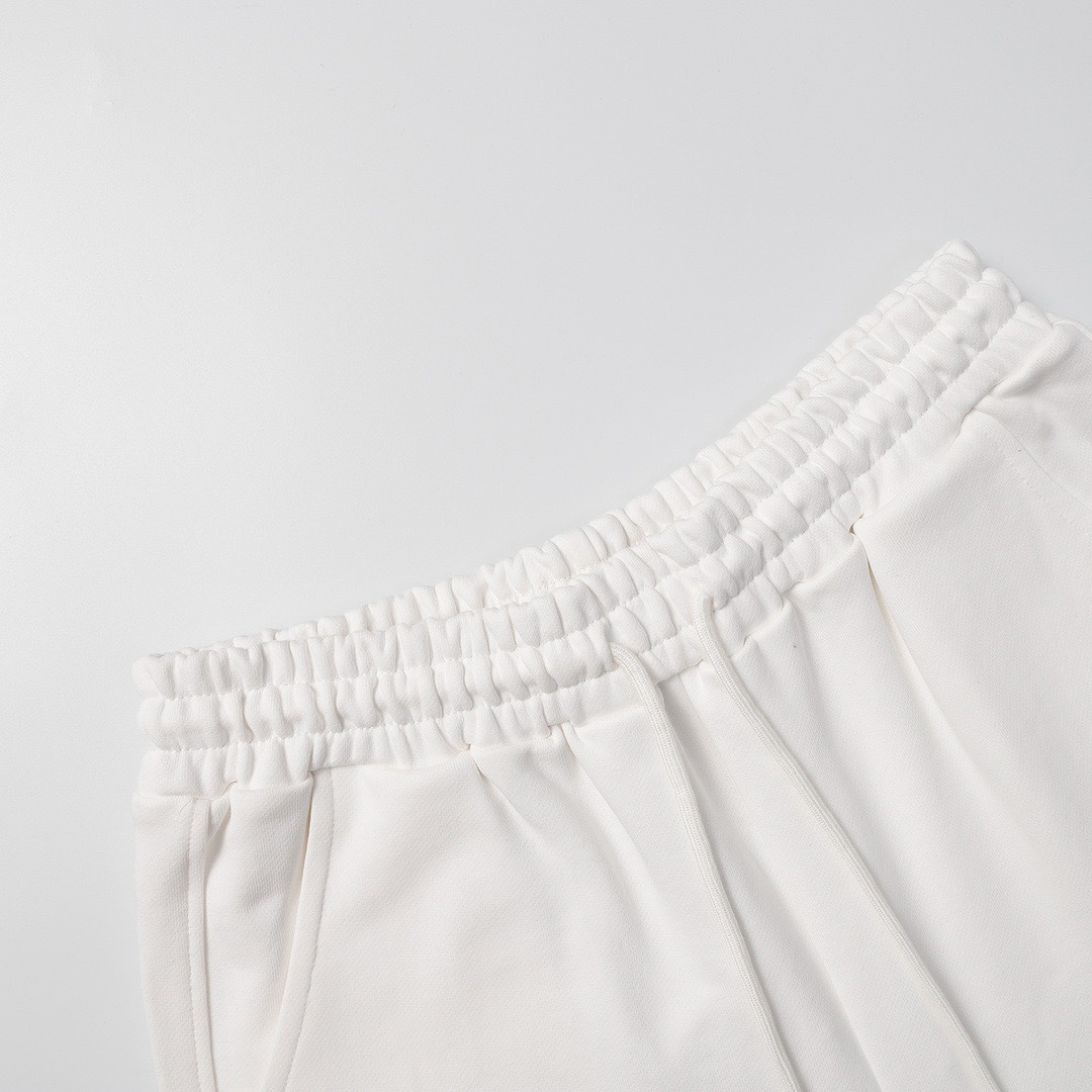 【LOEWE  公式旗艦店】ロエベ   ショートパンツ  ご好評に付き再入荷！