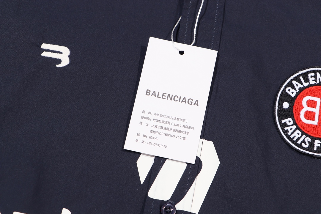 【BALENCIAGA 公式旗艦店】バレンシアガ  シャツ  ご好評に付き再入荷！