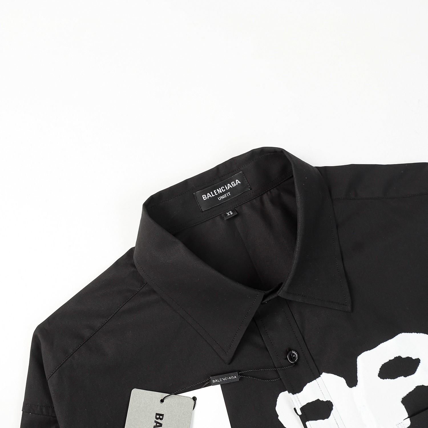 【BALENCIAGA 公式旗艦店】バレンシアガ  シャツ  ご好評に付き再入荷 240715