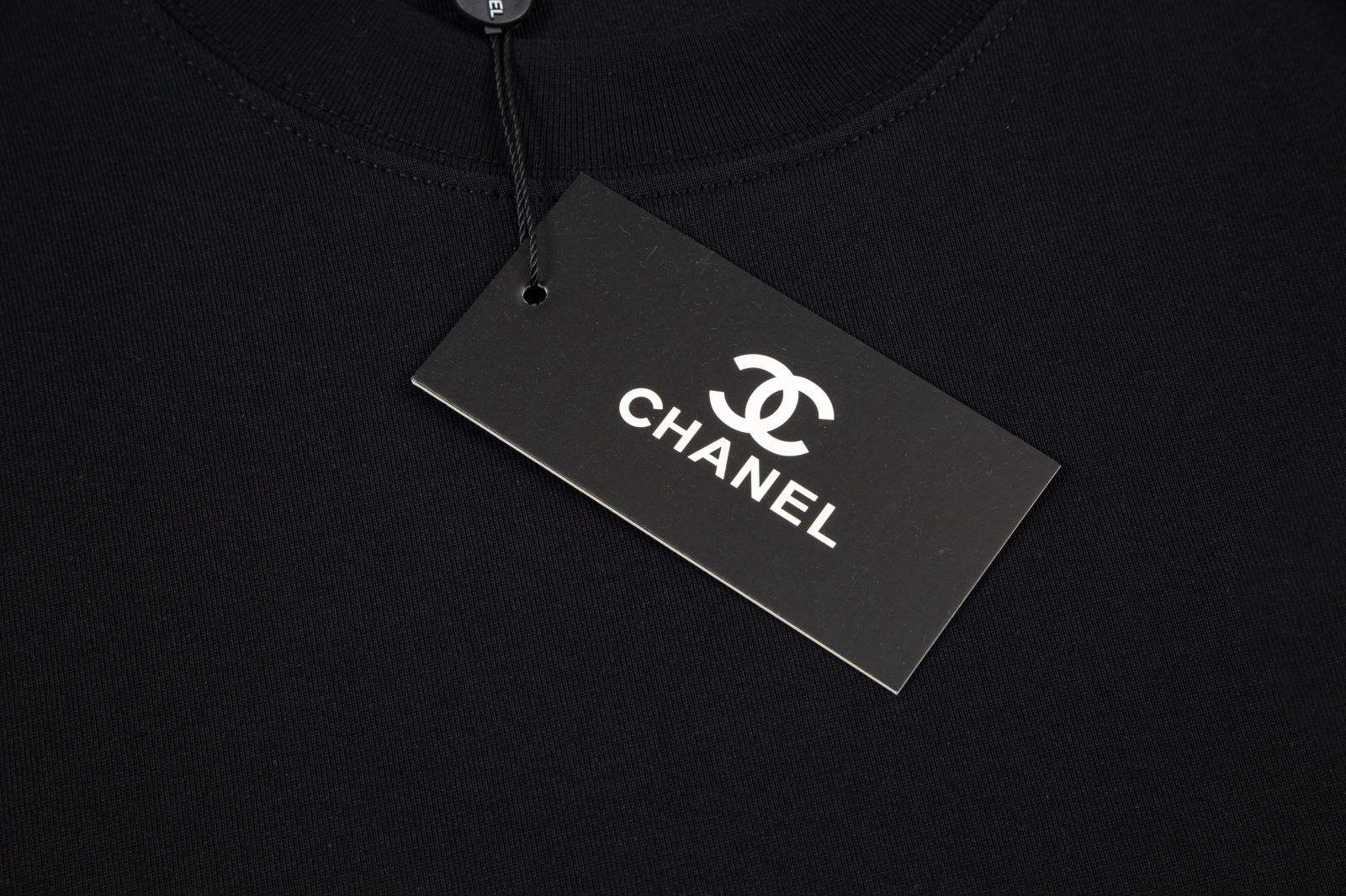 【CHANEL 公式旗艦店】シャネル  Tシャツ ご好評に付き再入荷 240719