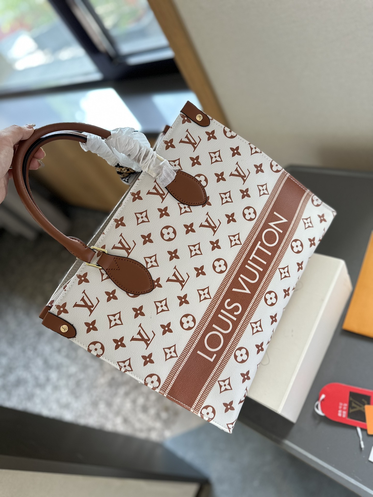 【LOUIS VUITTON 公式旗艦店】ルイヴィトン  斜めがけバッグ 当日出荷 好評に付き再入荷！35CM  1240722