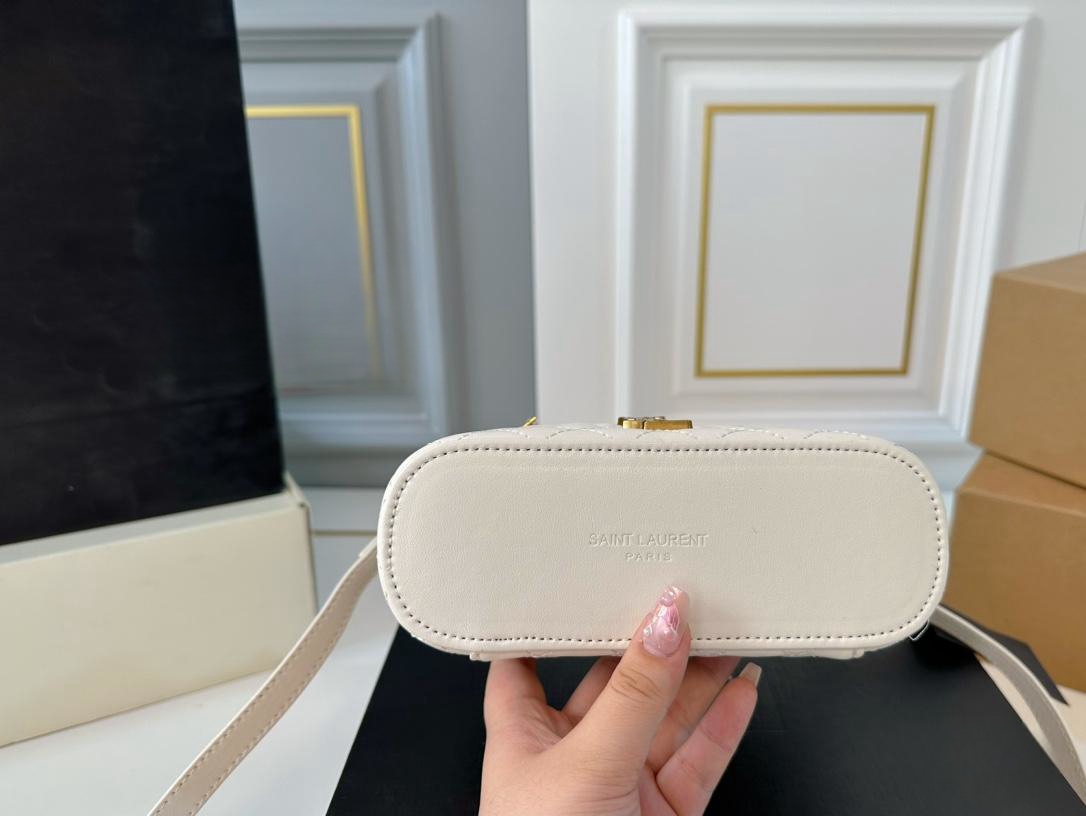 【YSL SAINT LAURENT 公式旗艦店】サンローラン   斜めがけバッグ 当日出荷 好評に付き再入荷！18*12CM  1240722