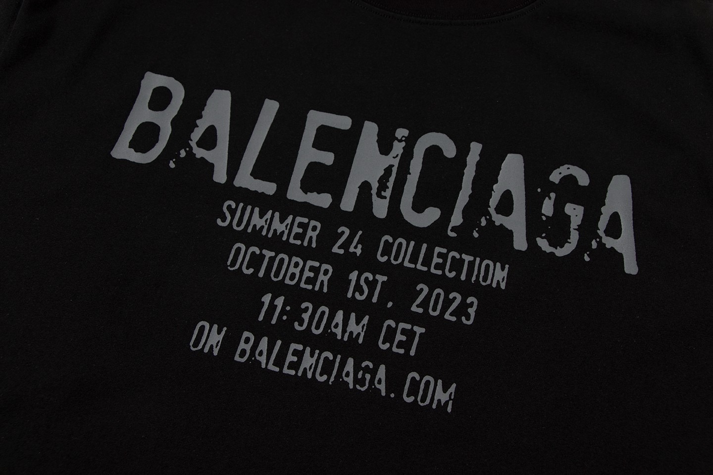 【BALENCIAGA  公式旗艦店】バレンシアガ  Tシャツ ご好評に付き再入荷 240731
