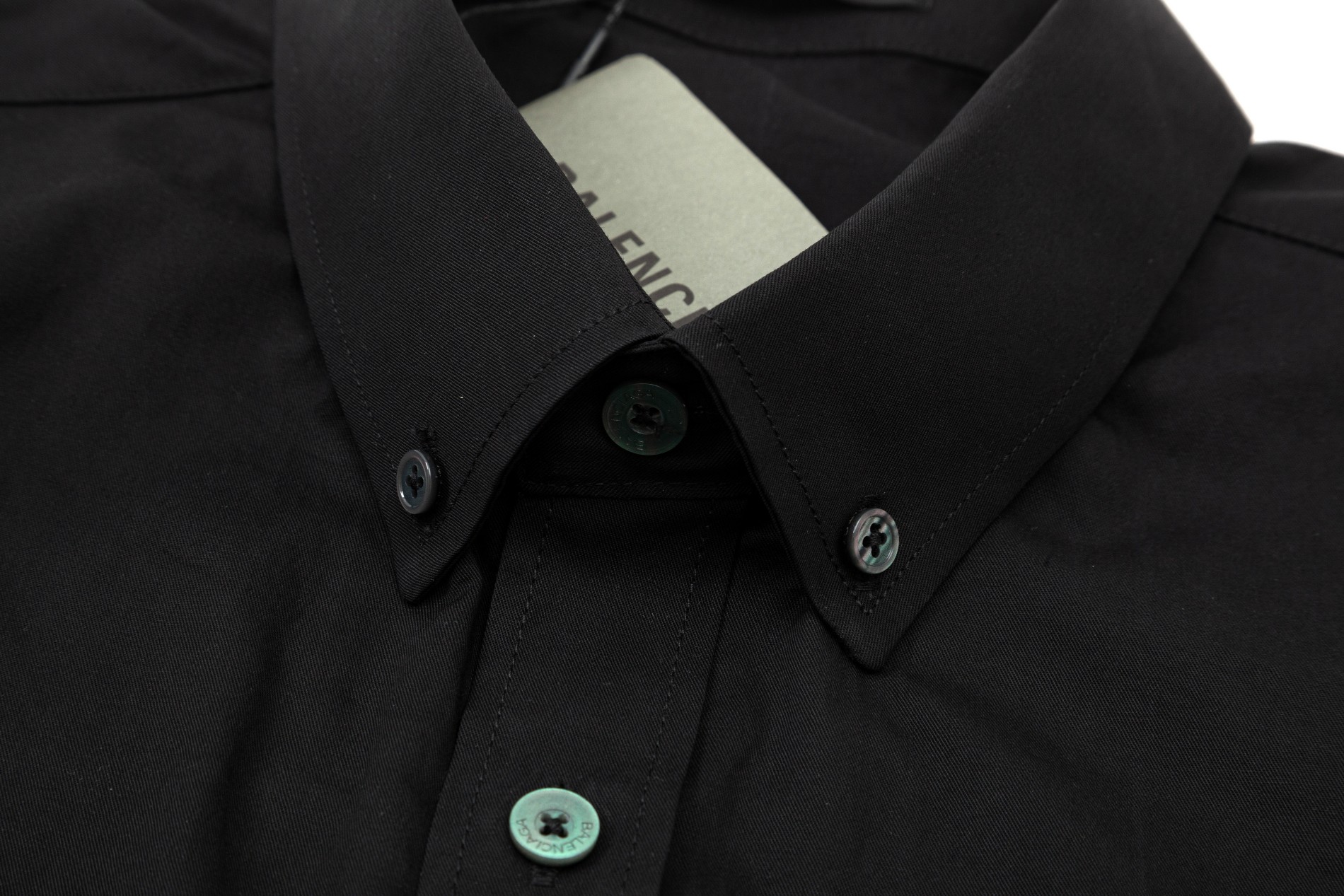 【BALENCIAGA 公式旗艦店】バレンシアガ  シャツ  ご好評に付き再入荷 240715