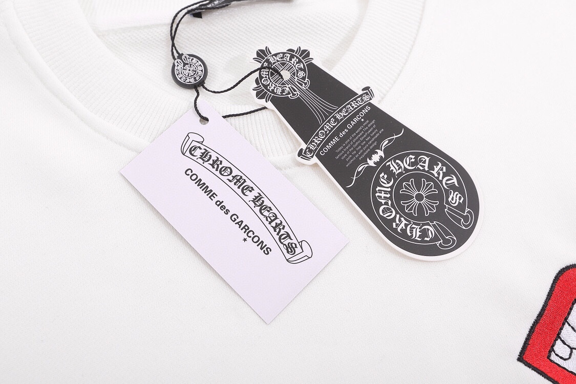 【CHROME HEARTS 公式旗艦店】クロムハーツ  丸首の衛衣  スウェットご好評に付き再入荷！