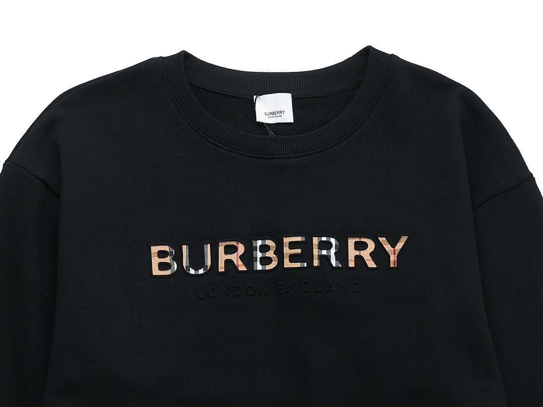 【BURBERRY  公式旗艦店】バーバリー 丸首の衛衣  パーカー ウェットご好評に付き再入荷  240809