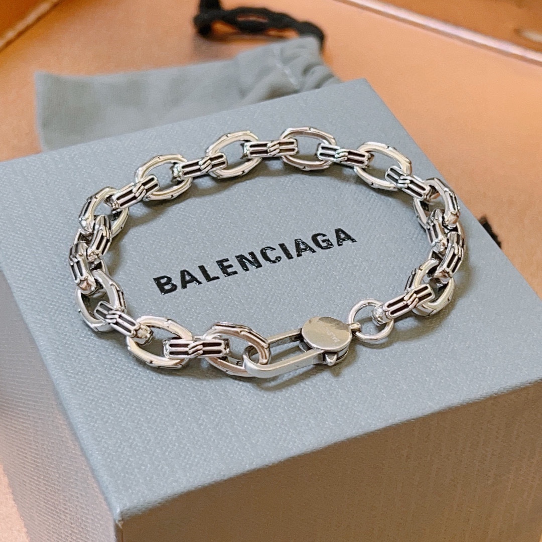 【BALENCIAGA】ブレスレット、ファッションシンプルなスタイル  240814