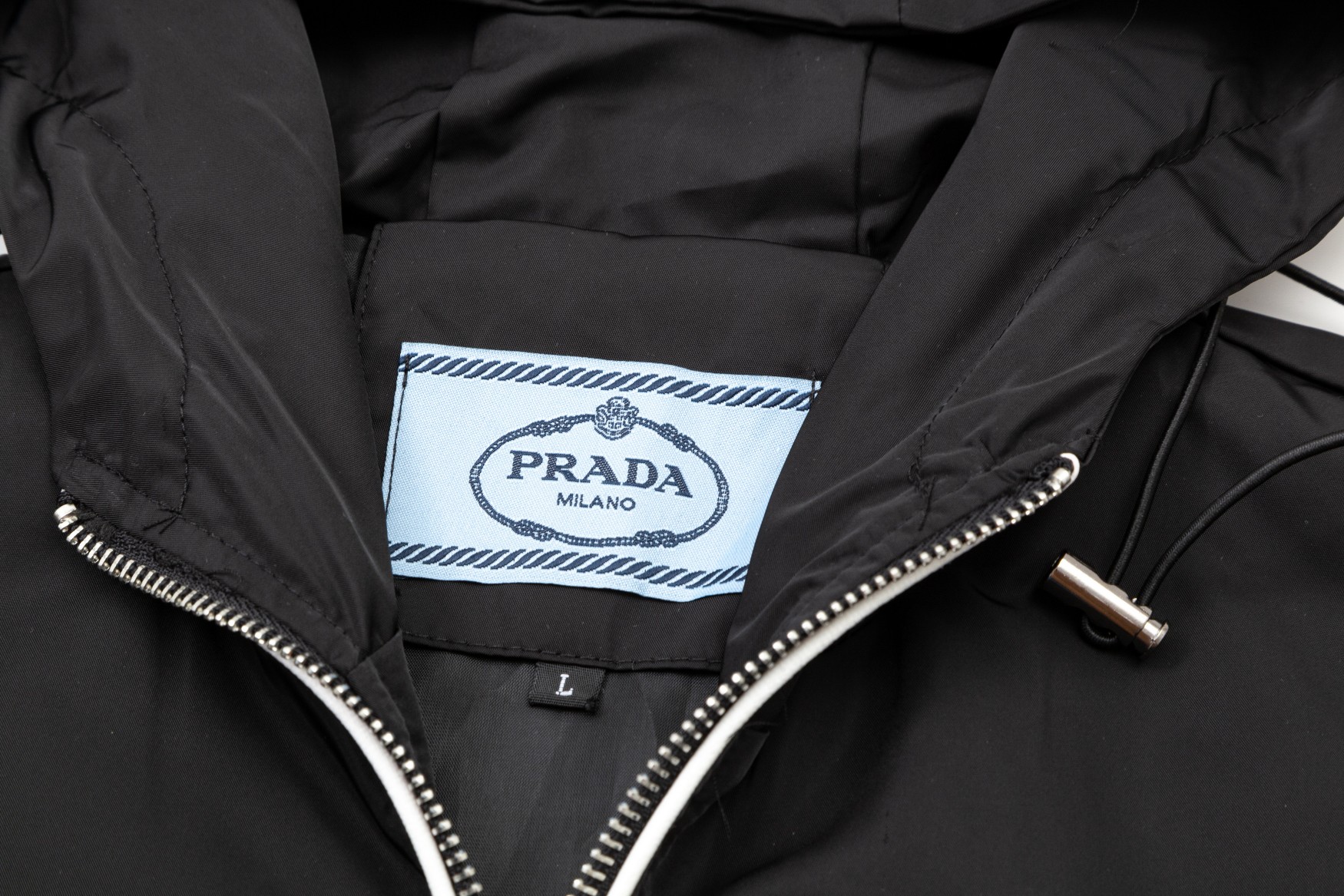 【PRADA  公式旗艦店】プラダ  ジャケット着 好評に付き再入荷 240826