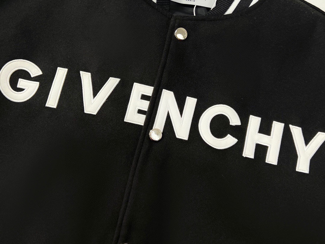 【GIVENCHY   公式旗艦店】ジバンシー  ジャケット着 好評に付き再入荷 240826