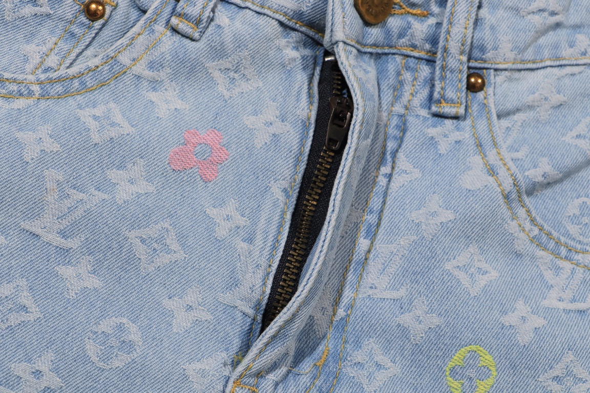 【LOUIS VUITTON  公式旗艦店】ルイヴィトン  ジーパン  ご好評に付き再入荷  240830