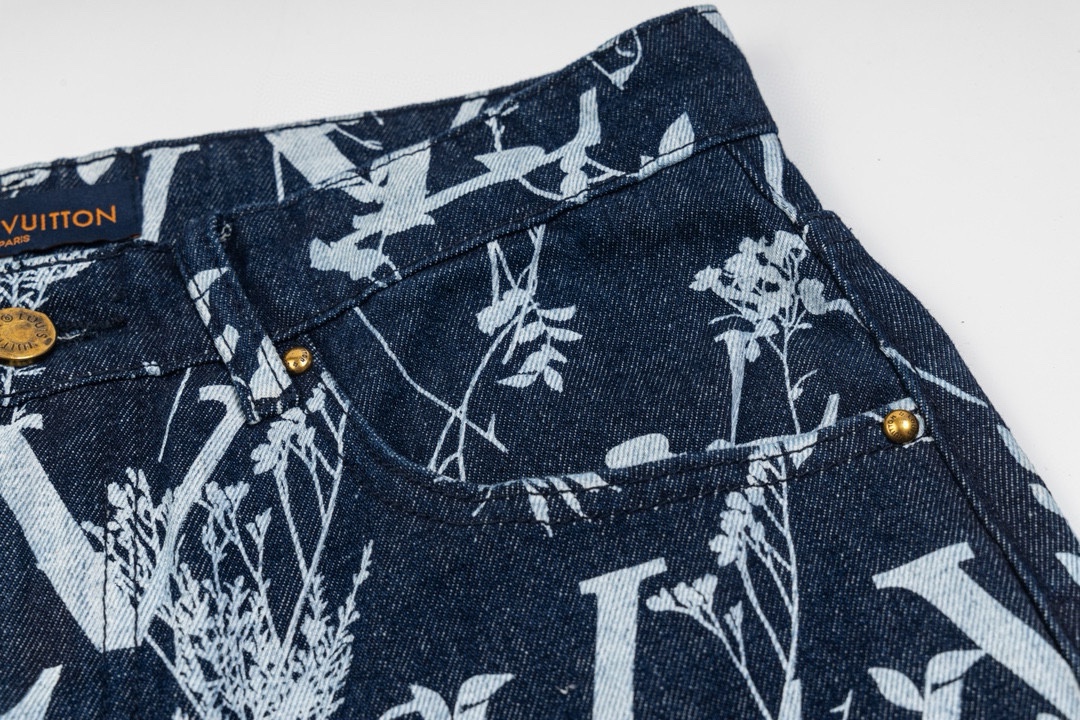 【LOUIS VUITTON  公式旗艦店】ルイヴィトン  ジーパン  ご好評に付き再入荷  240830