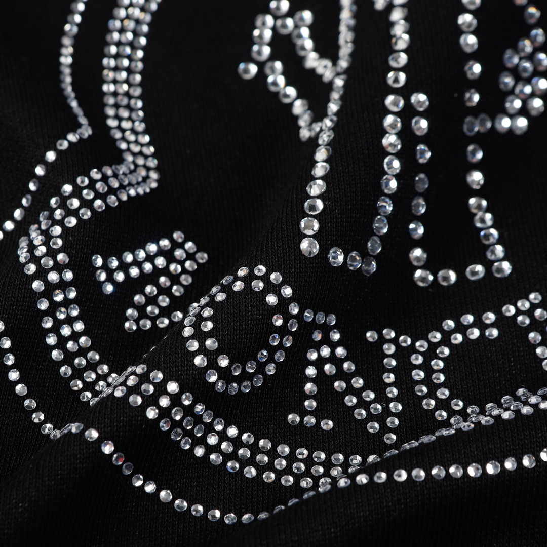 【MONCLER 公式旗艦店】モンクレール  丸首の衛衣 スウェットご好評に付き再入荷！