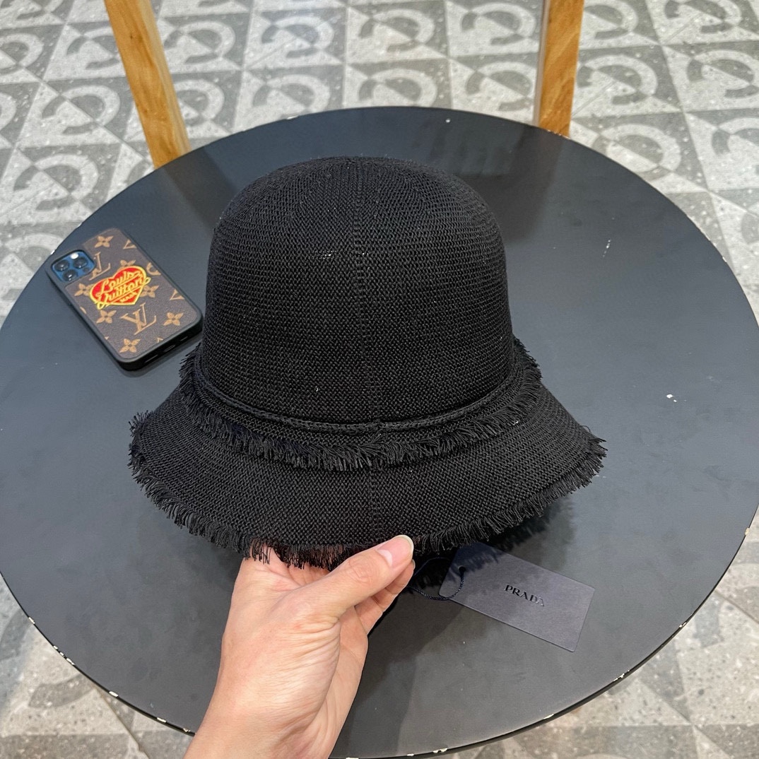 PRADA (プラダ)フィッシャーマンズハット 240904