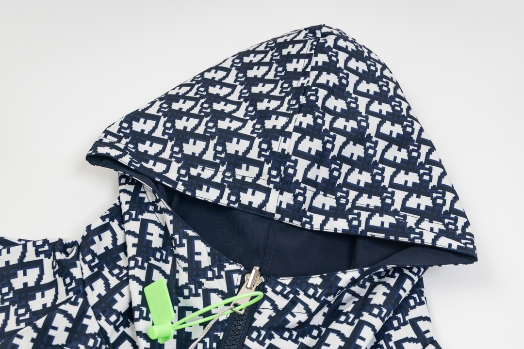 【DIOR  公式旗艦店】ディオール   ジャケット着 好評に付き再入荷！ 240923