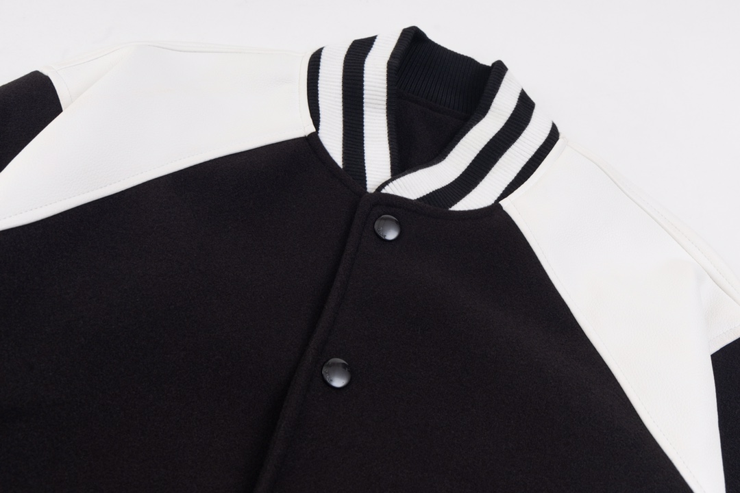 【CELINE】セリーヌ  ジャケット着ご好評に付き再入荷！240923