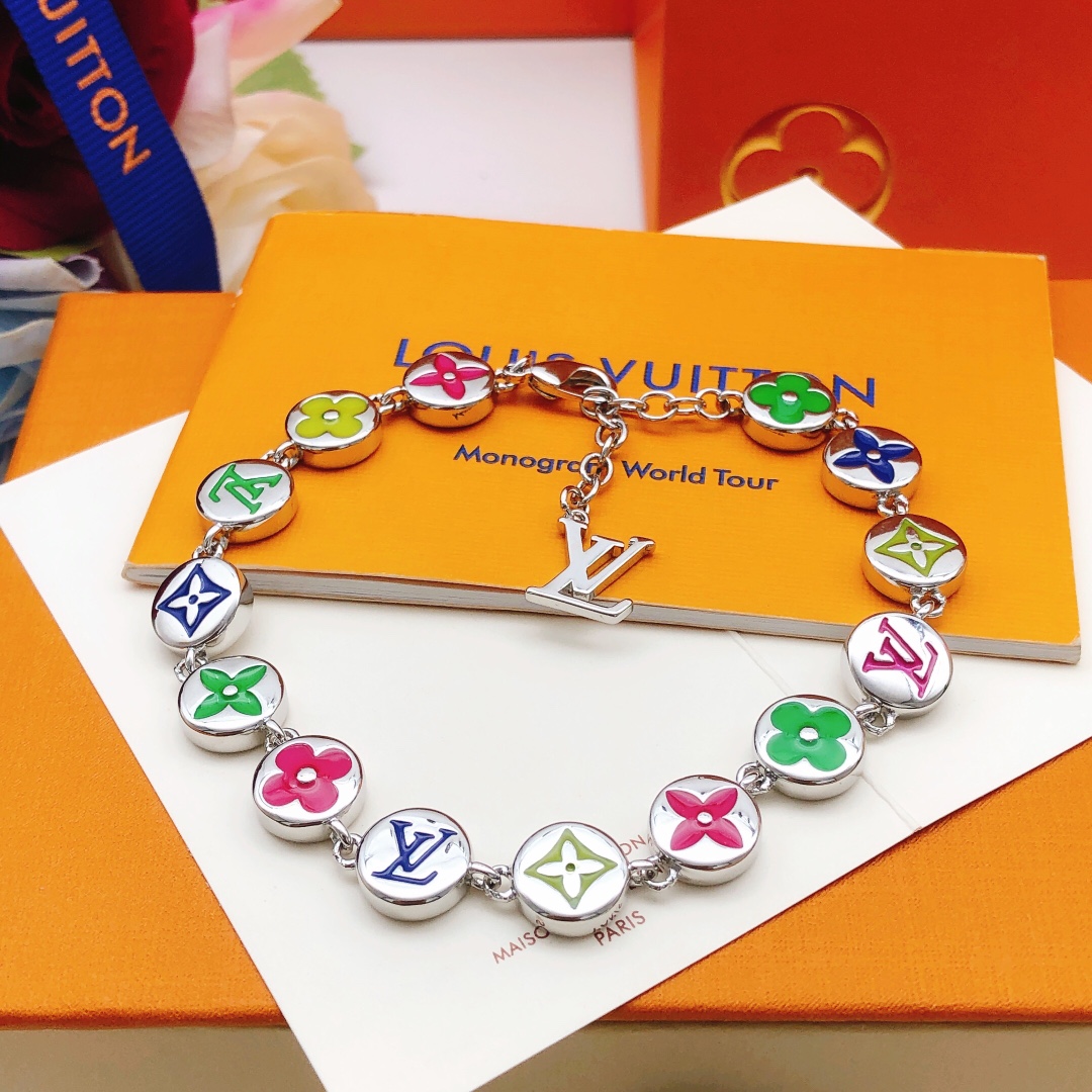 LV【LOUIS VUITTON】ブレスレット、ファッションシンプルなスタイル   241015