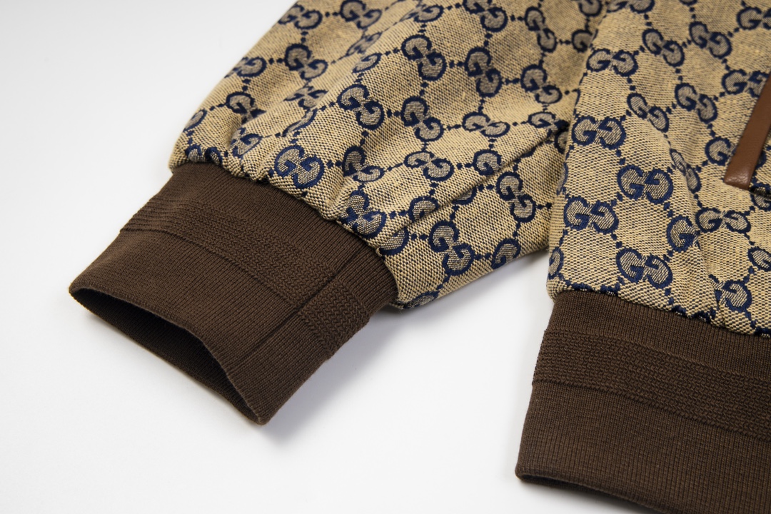 【GUCCI  公式旗艦店】グッチ  ジャケット着 ご好評に付き再入荷！241021