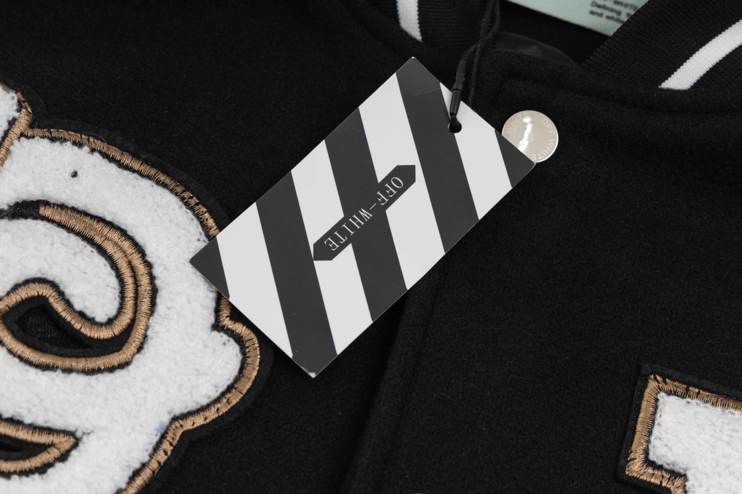 【OFF-WHITE  公式旗艦店】オフホワイト  野球着  ジャケット着ご好評に付き再入荷！241023