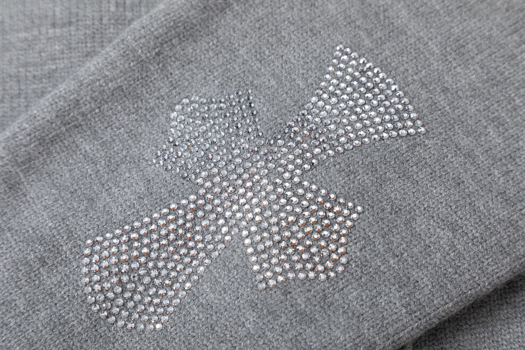 【CHROME HEARTS  公式旗艦店】クロムハーツ  セーター好評に付き再入荷！ 241030