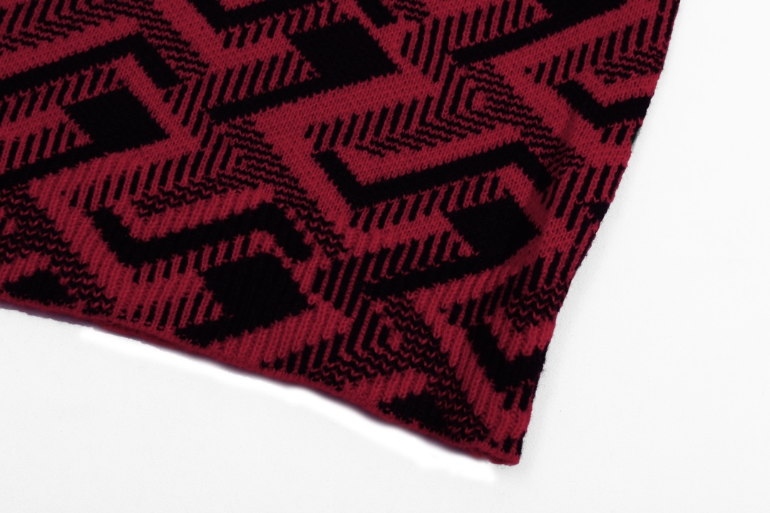 【PRADA   公式旗艦店】プラダ  セーター好評に付き再入荷！ 241031