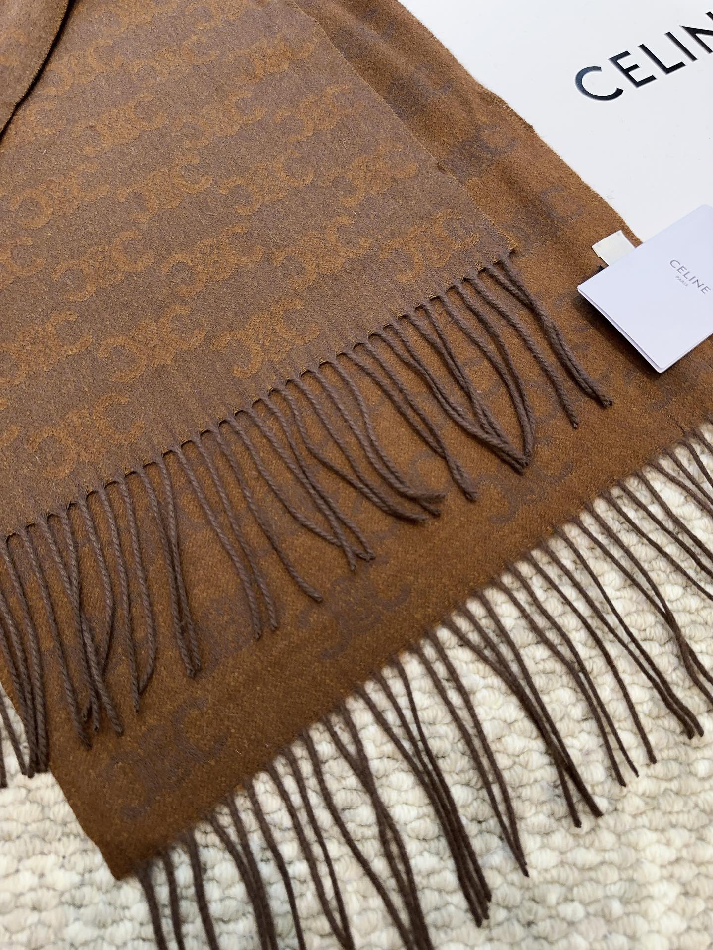 【CELINE セリーヌ】スカーフ 37*200CM  241108