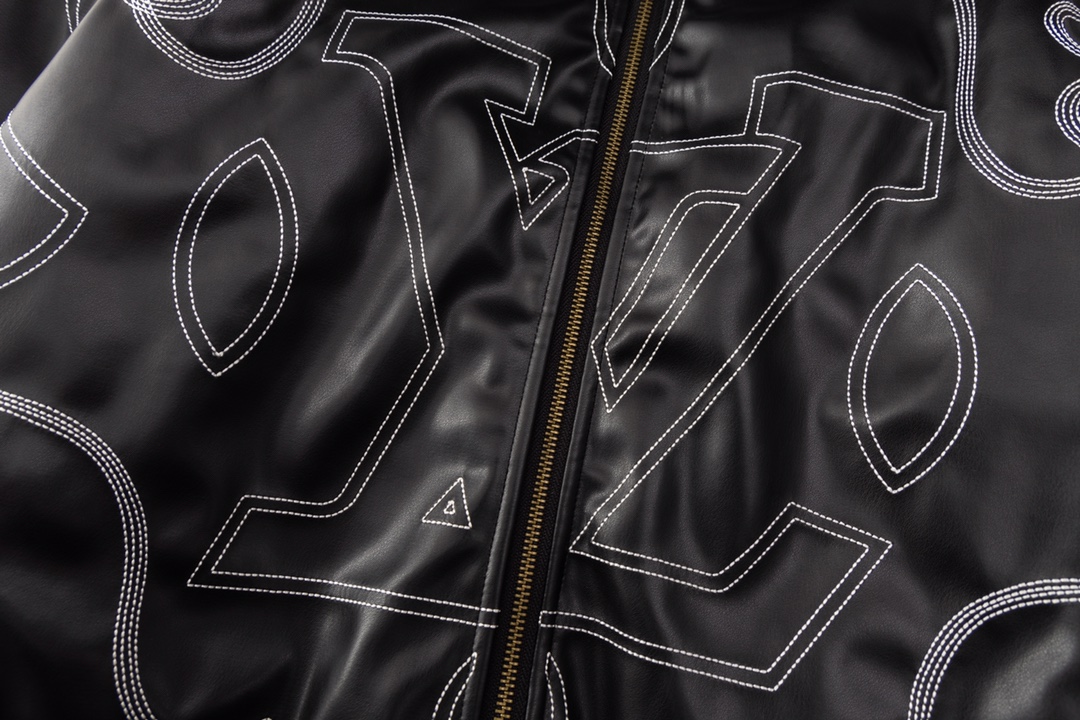 【LOUIS VUITTON  公式旗艦店】ルイヴィトン  ジャケット着ご好評に付き再入荷！241111