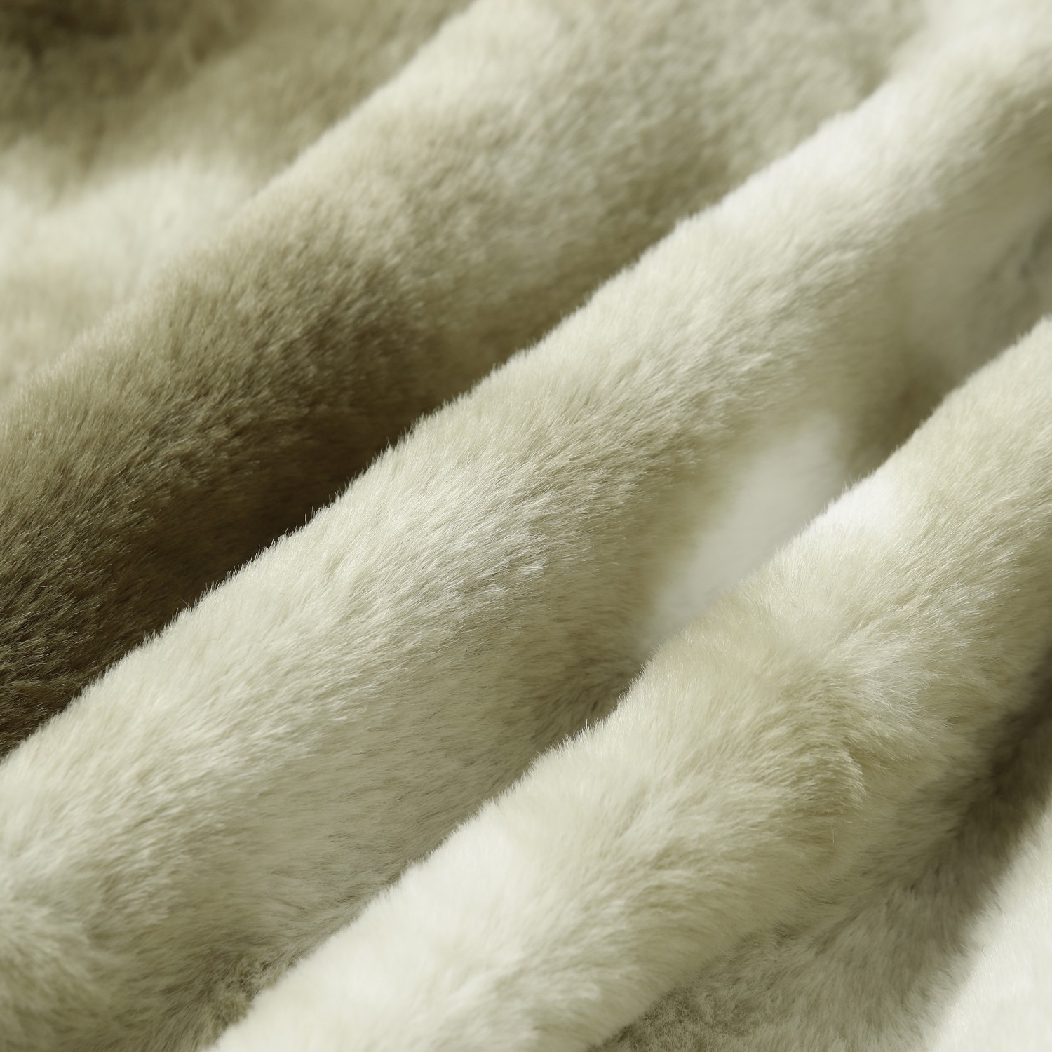 【CHROME HEARTS】クロムハーツ    ジャケット着ご好評に付き再入荷！241023