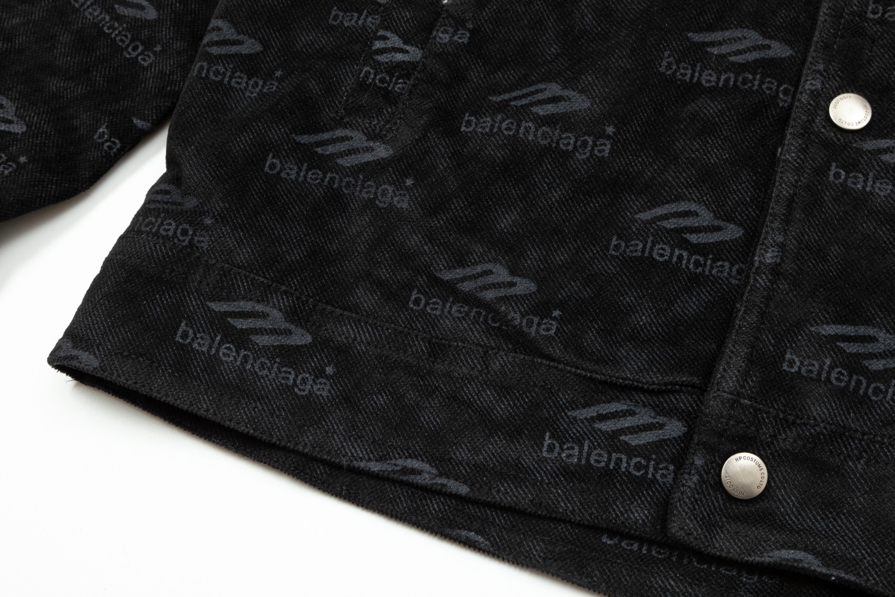【BALENCIAGA  公式旗艦店】バレンシアガ    ジャケット着 好評に付き再入荷！241119
