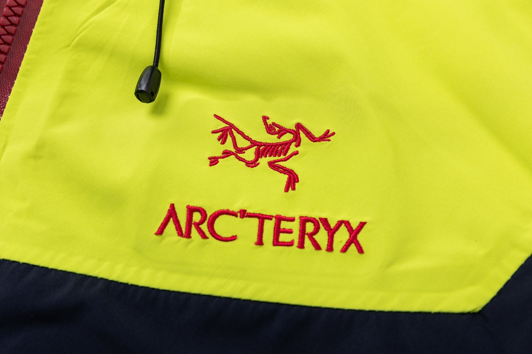 【ARCTERYX  公式旗艦店】アークテリクス  ジャケット着  スウェット ご好評に付き再入荷！241123