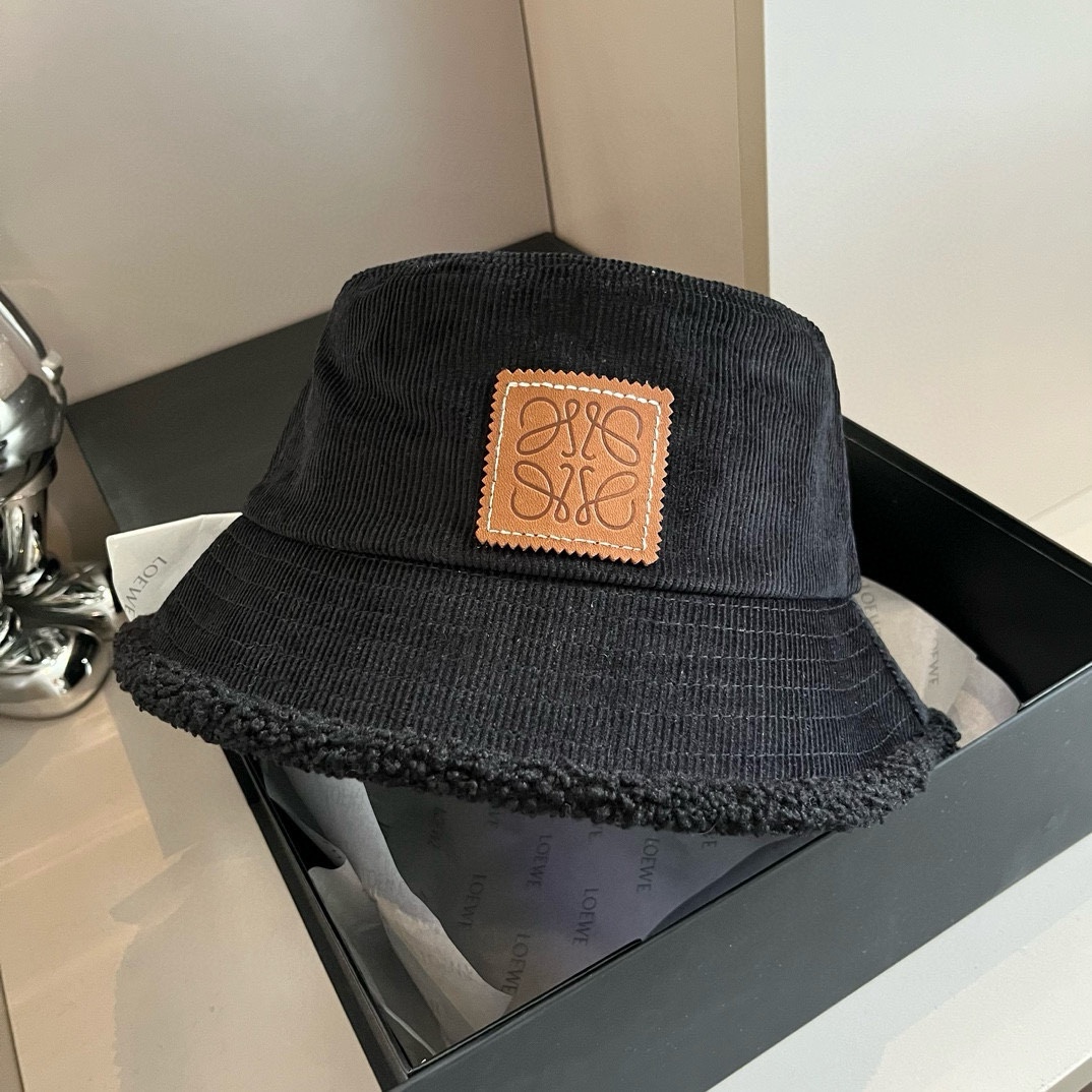 LOEWE(ロエベ )フィッシャーマンズハット 241126